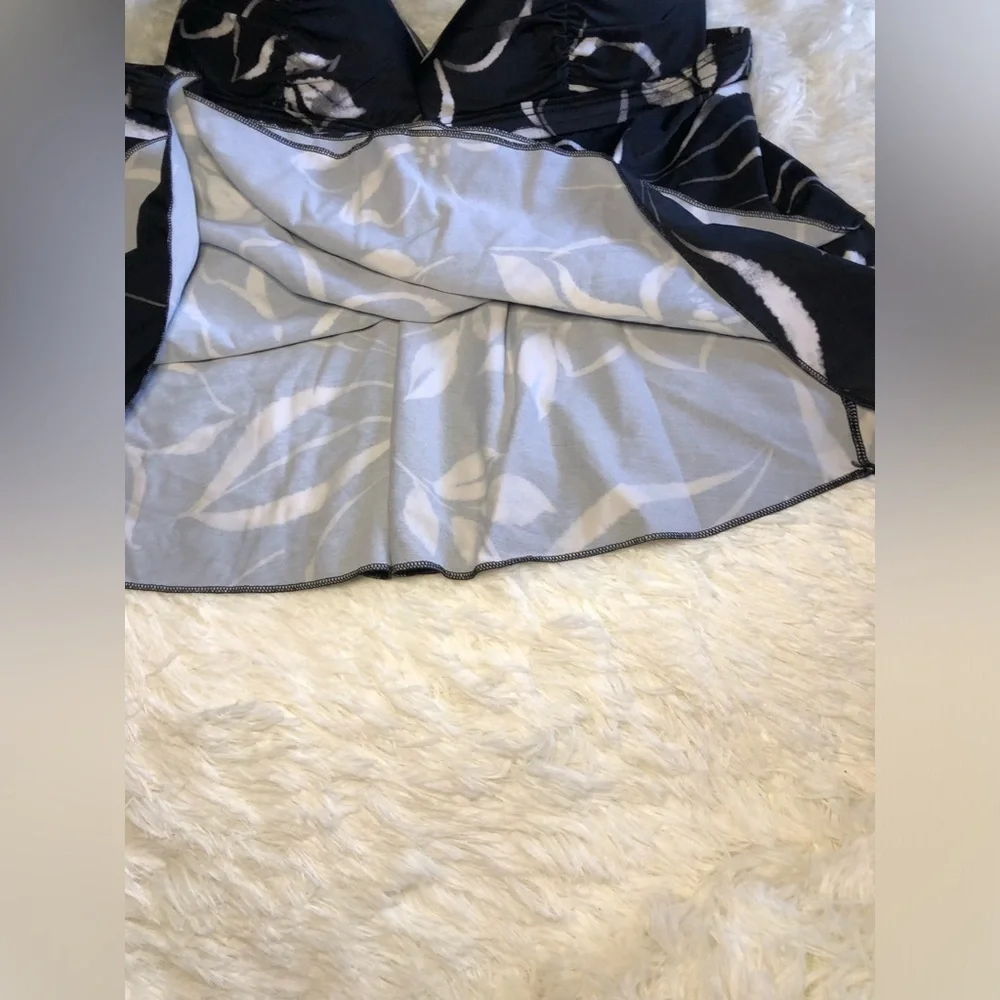 VENUS elegant black